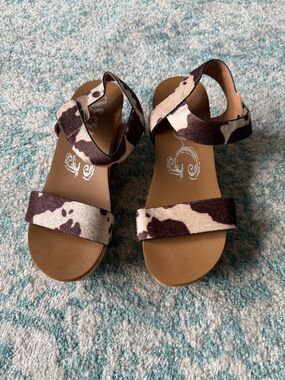 Very G Cow-Print Haircalf Ankle Strap Sandals in Brown & Cream